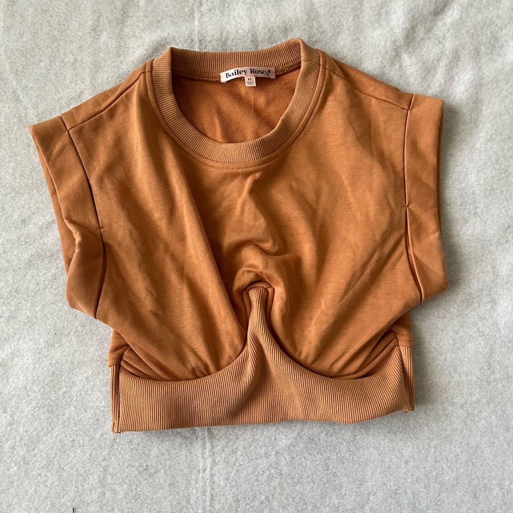 LND sweater tank